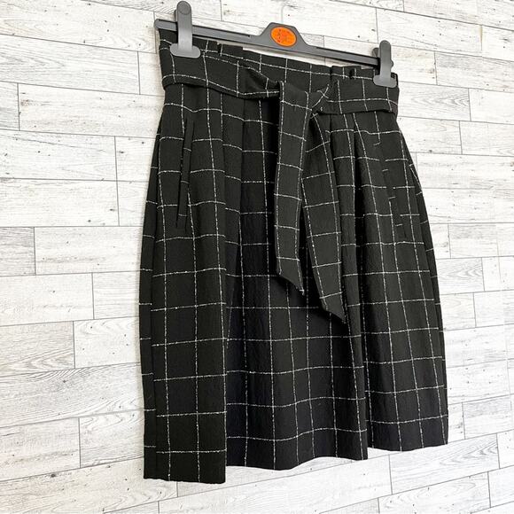 H&M Black & White Windowpane Paperbag Skirt, 2, NWOT! - Picture 4 of 8